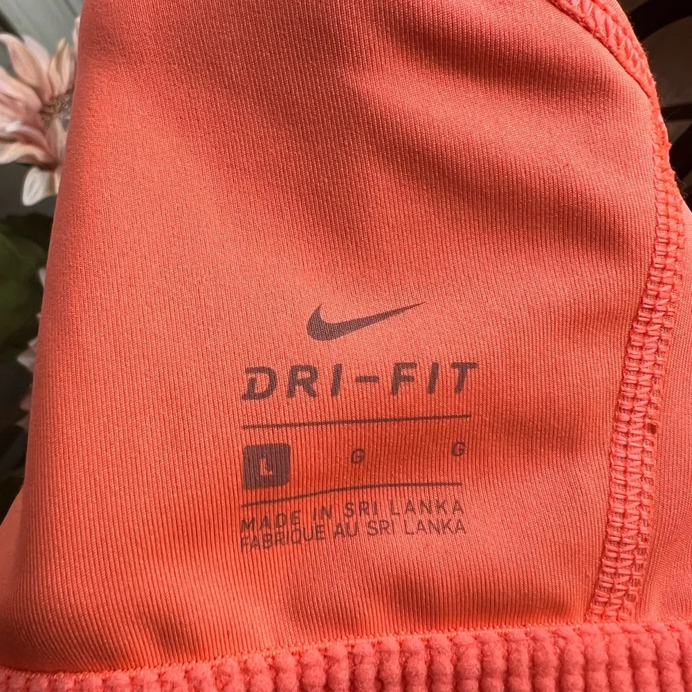 Peloton Nike Collab Women's Dri-Fit Swoosh Bra (Orange), large - Picture 3 of 5